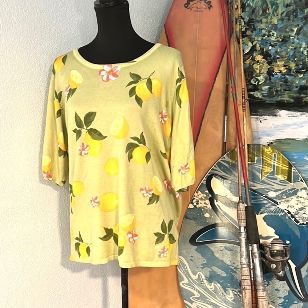 🍋NWT,Joseph A., Fun, lightweight Lemon Sweater-Top,Sinfully Soft.Pull-On,Size L